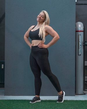 Model Mia Sand photo, video, instagram, height and weight