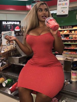 Plus size model Carmela Habibi photo, video, instagram, height and weight